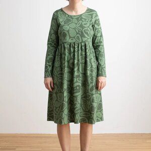 Winter Water Factory Dress Copenhagen Green Fossil Print LS Organic Cotton XS